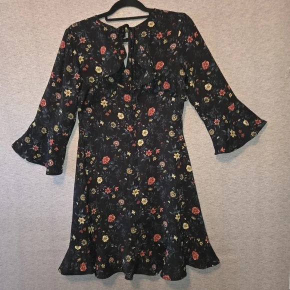 Xhilaration Black Floral Ruffle Dress Women's Medium Keyhole Neck Flared Sleeve - Picture 9 of 10
